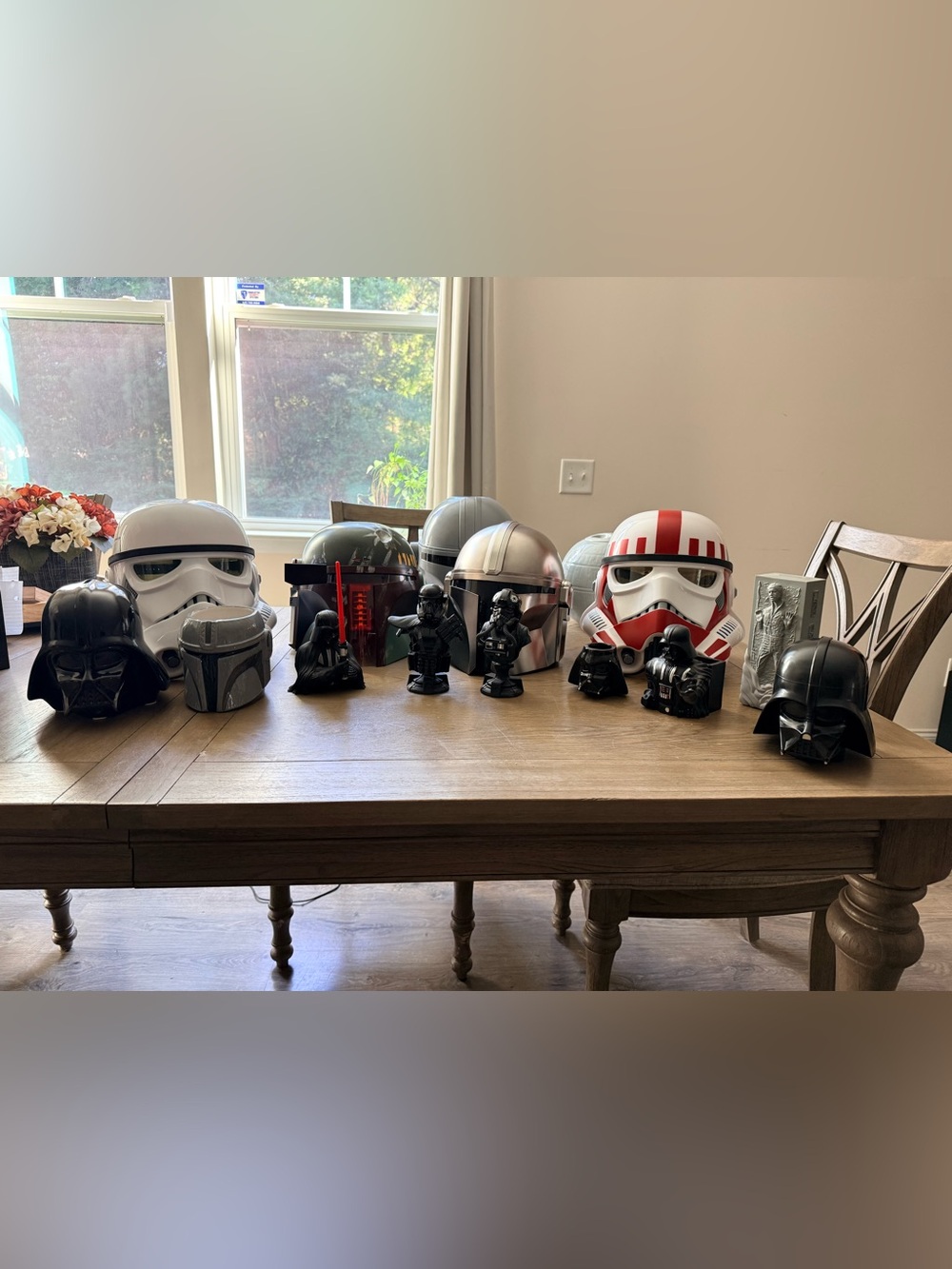 Star Wars Helmet & Bust Collection - Black, White, Gray